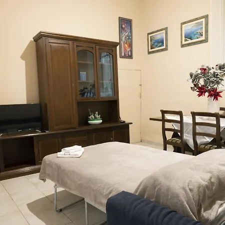 Casina Modesta